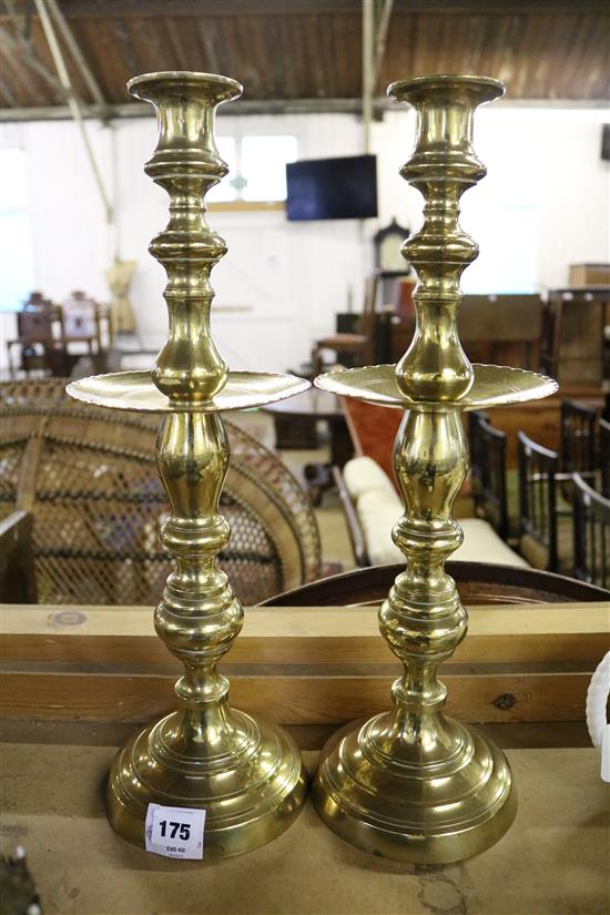 Pair brass altar candlesticks(-)